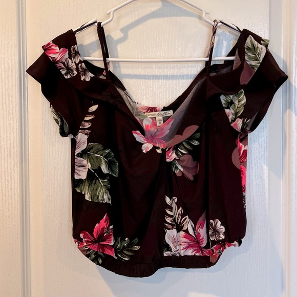 Express One Eleven Hibiscus Floral Crop Top - Picture 2 of 4